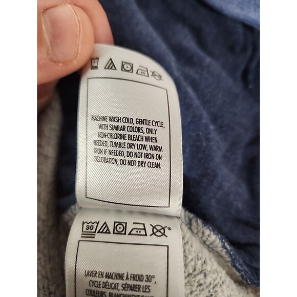 Disney World Sweatshirt - Lilo and Stitch-   Pullover Cotton EUC Small - Picture 9 of 9